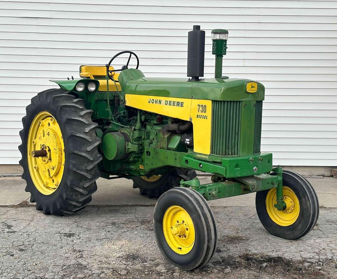 Image of John Deere 730 Primary image