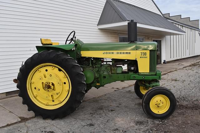 Image of John Deere 730 equipment image 1