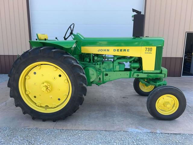 Image of John Deere 730 equipment image 1