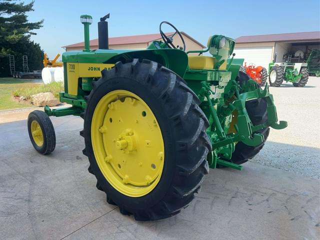Image of John Deere 730 equipment image 4