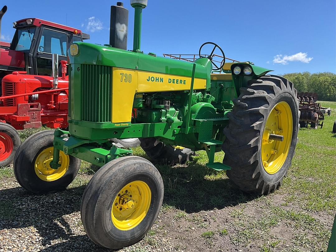 Image of John Deere 730 Primary image