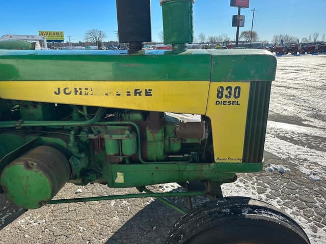 Image of John Deere 830 equipment image 4