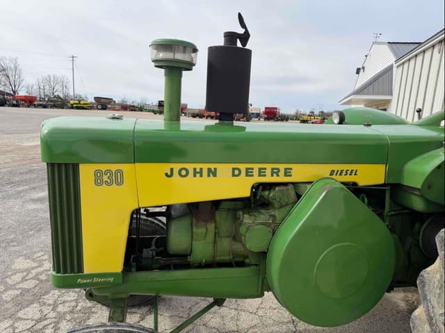 Image of John Deere 830 equipment image 4