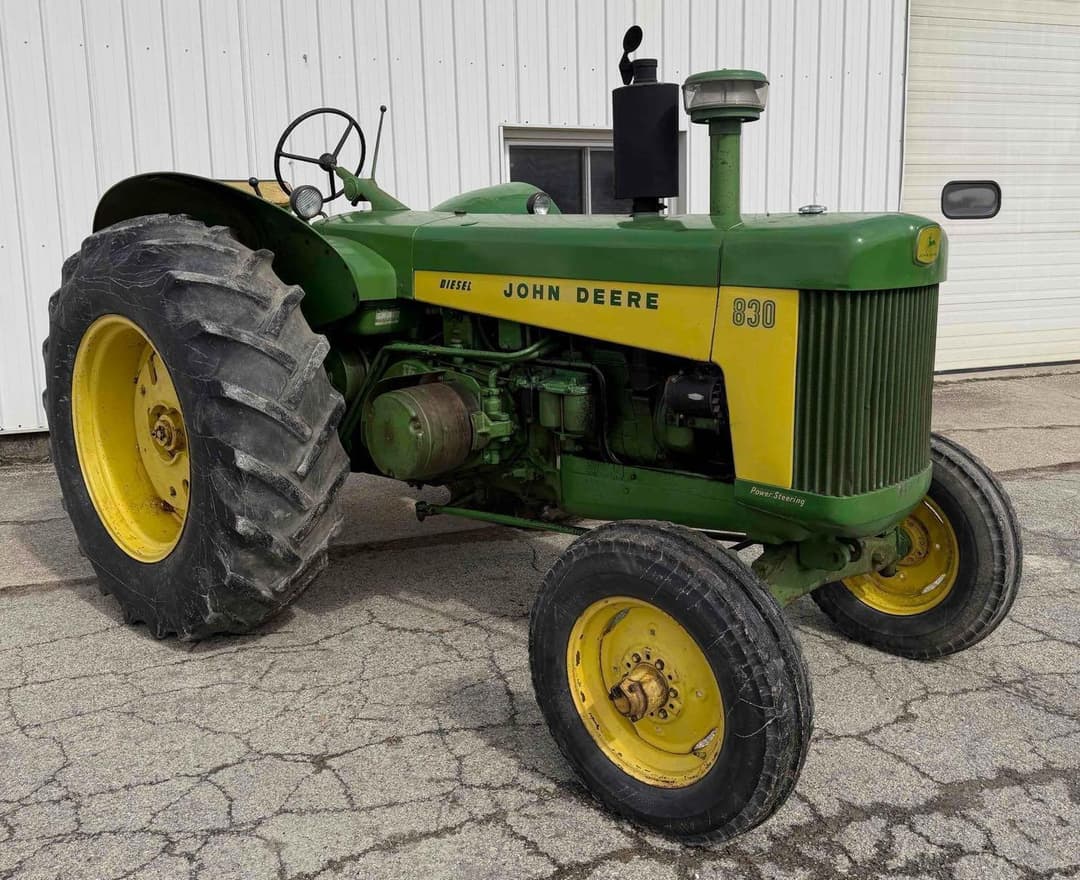 Image of John Deere 830 Primary image