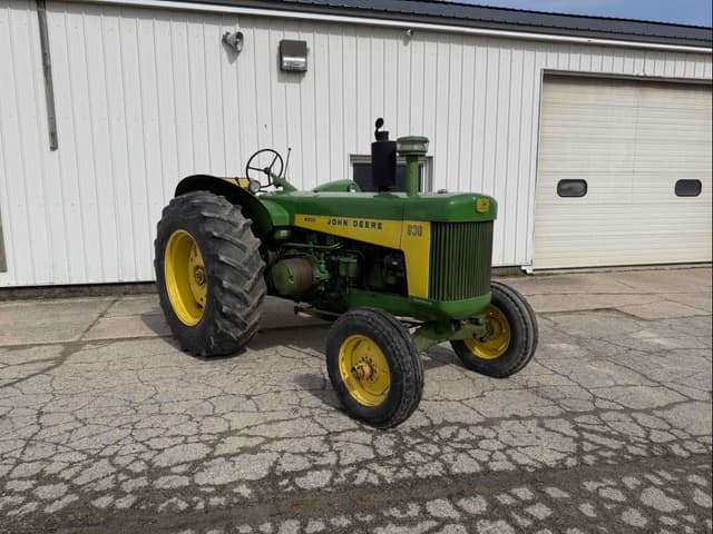 Image of John Deere 830 equipment image 2