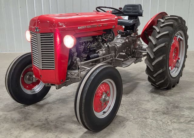 Image of Massey Ferguson 35 Deluxe equipment image 1