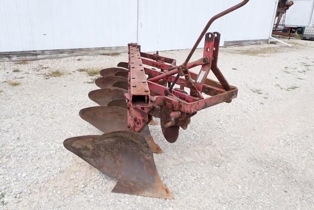 Image of Massey Ferguson 82 equipment image 3