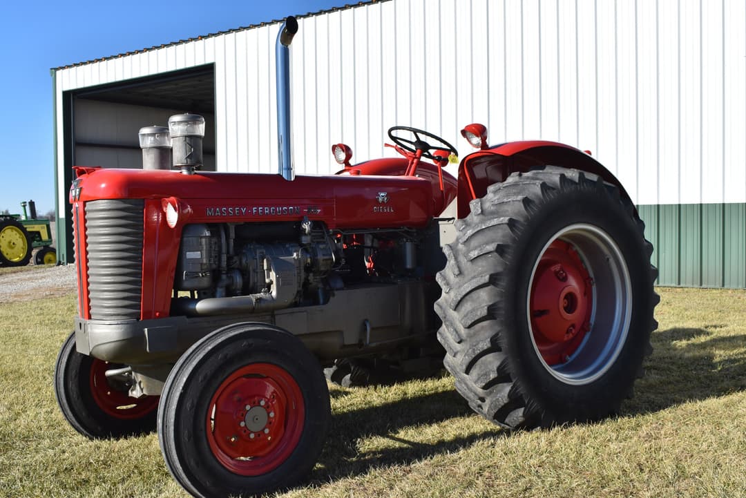 Image of Massey Ferguson 98 Primary image