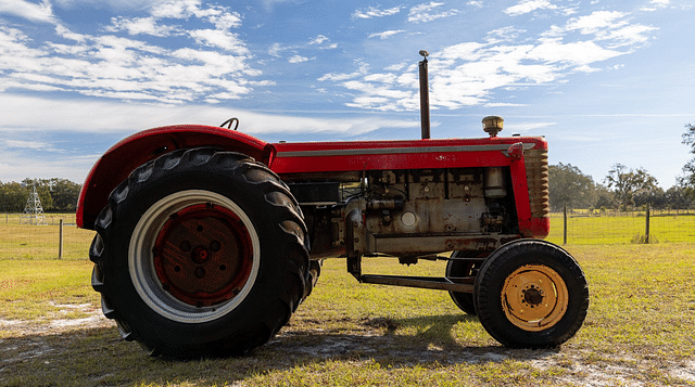 Image of Massey Ferguson 97 equipment image 1