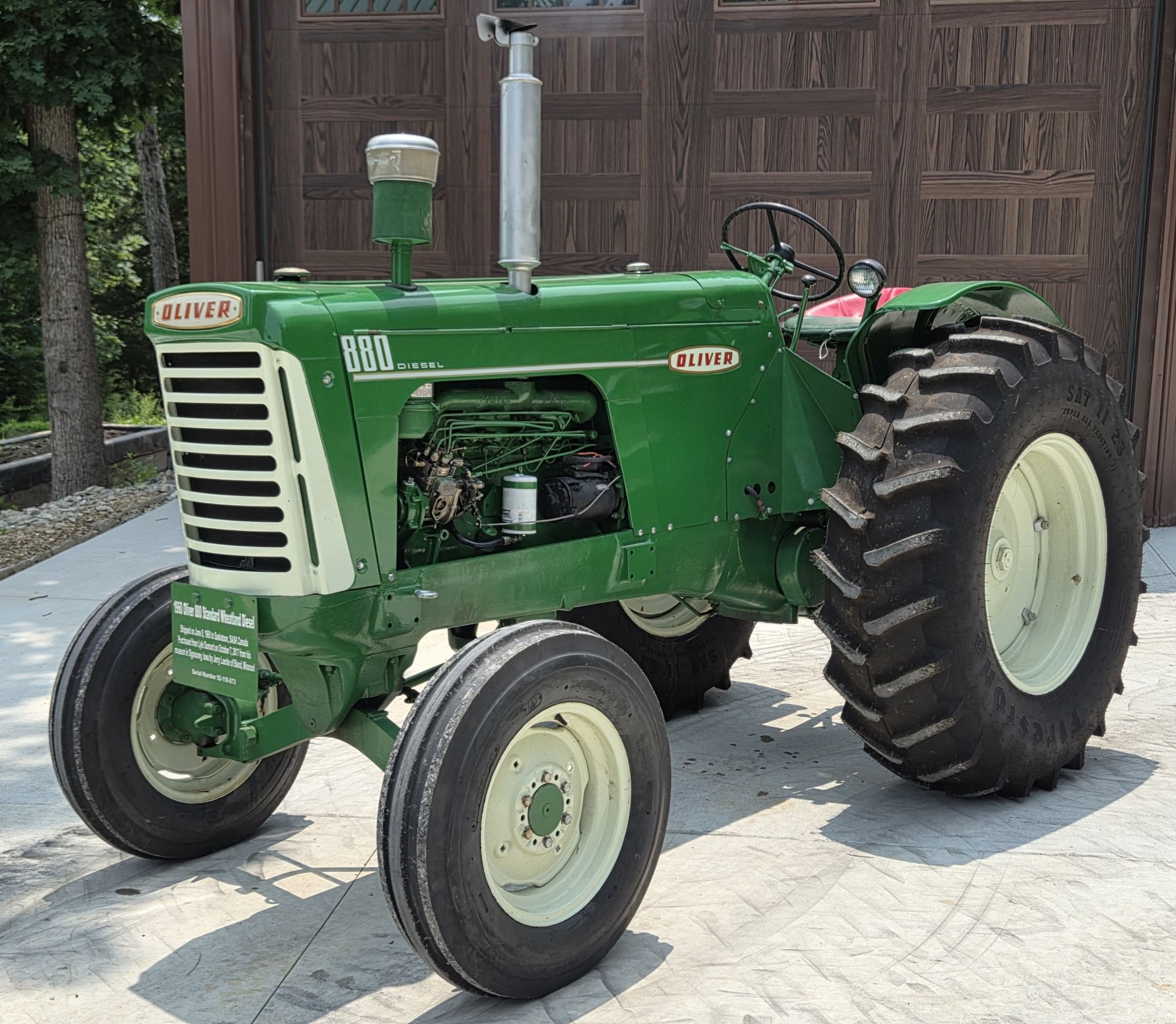 1960 Oliver 880 Equipment Image0