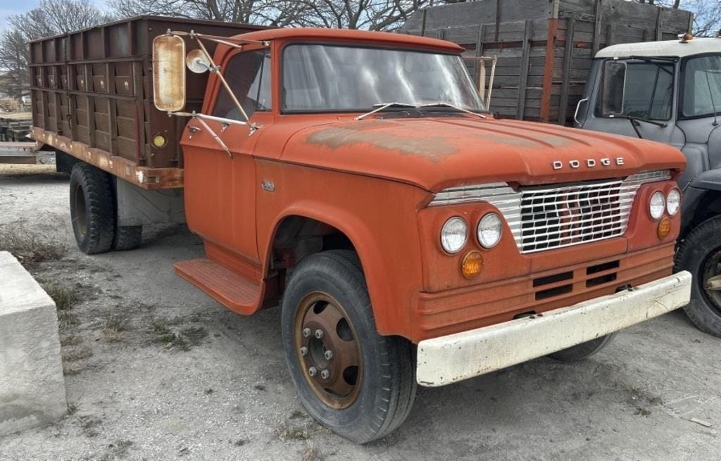 1961 Dodge 500 Equipment Image0