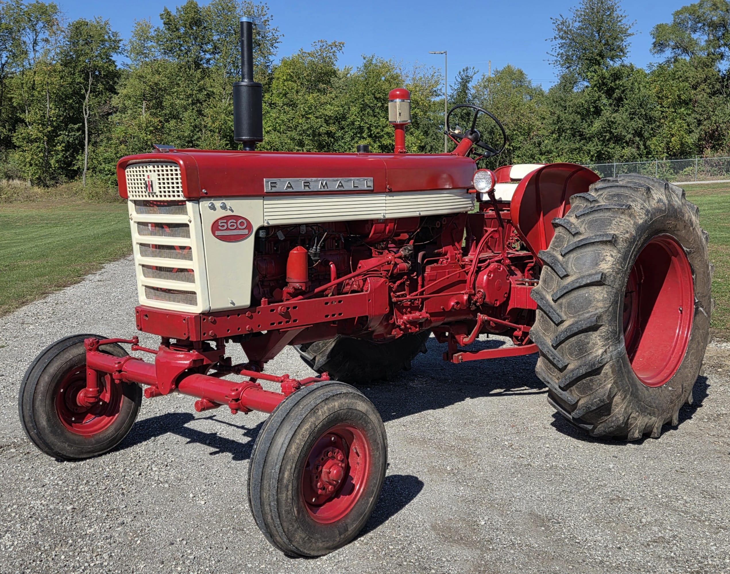 1961 Farmall 560  Equipment Image0
