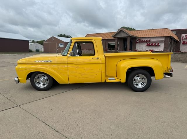 Image of Ford F-100 equipment image 1