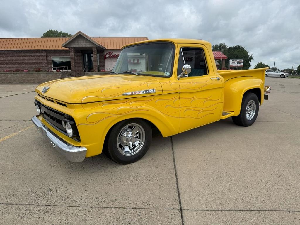 Image of Ford F-100 Primary image
