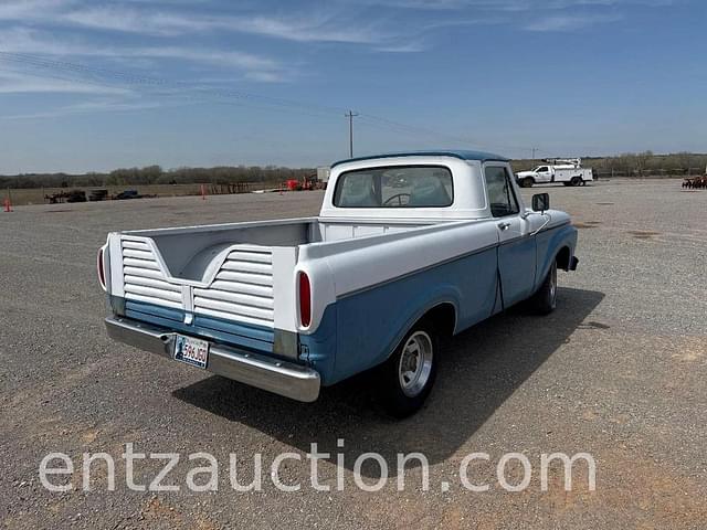 Image of Ford F-100 equipment image 2