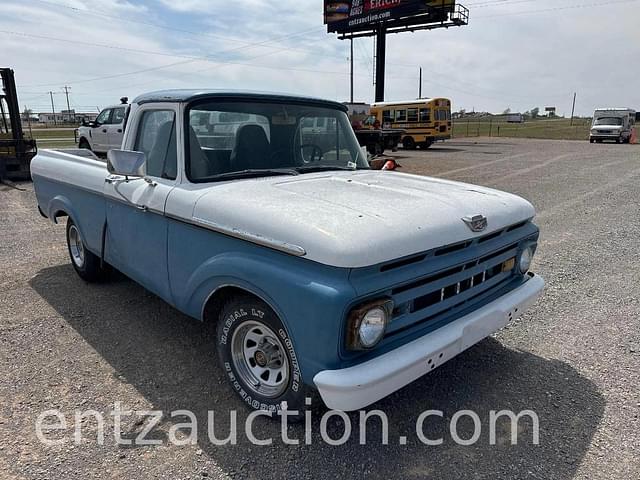 Image of Ford F-100 equipment image 1