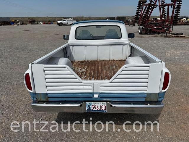 Image of Ford F-100 equipment image 4
