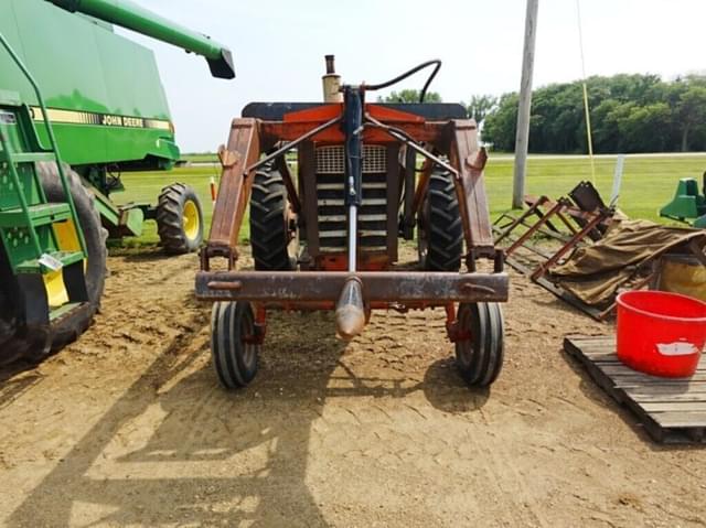Image of International Harvester 560 equipment image 3