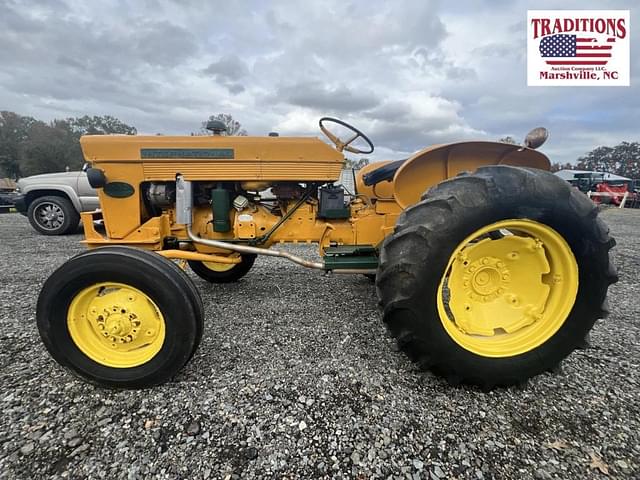 Image of International Harvester 240 equipment image 1