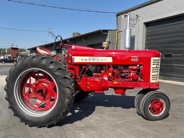 Image of International Harvester 450 equipment image 3