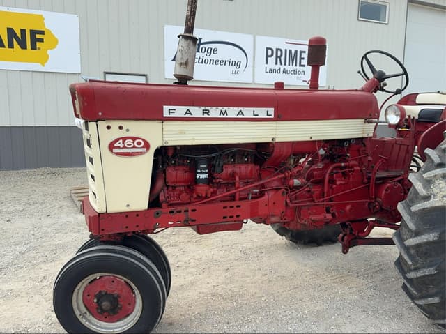 Image of Farmall 460 equipment image 1