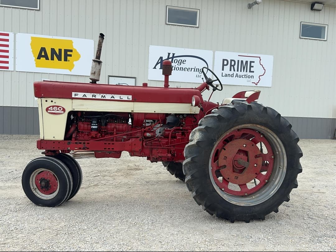 Image of Farmall 460 Primary image