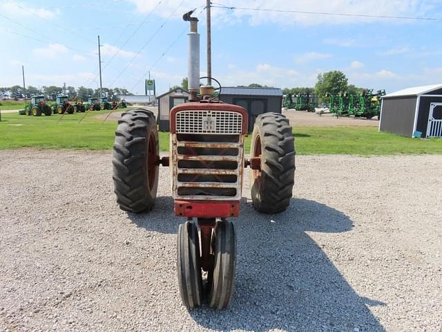 Image of International Harvester 560 equipment image 1