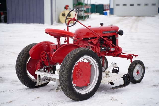 Image of International Harvester Cub equipment image 4