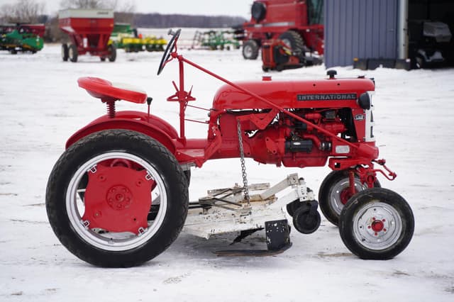 Image of International Harvester Cub equipment image 3