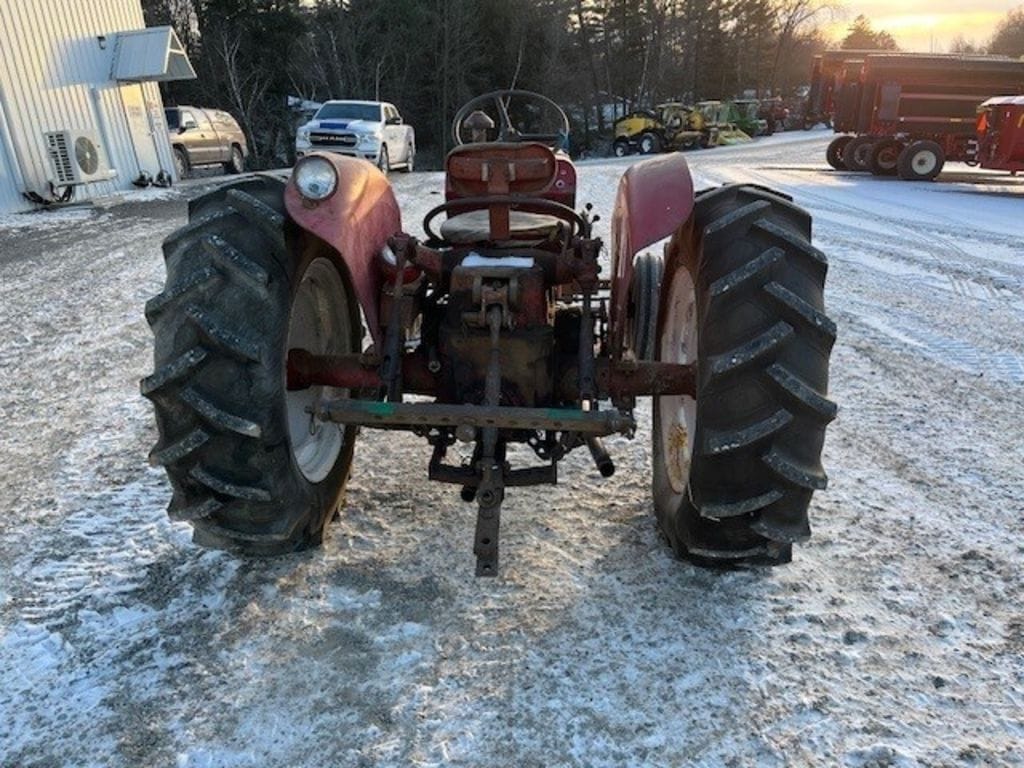 1961 International B414 Equipment Image0