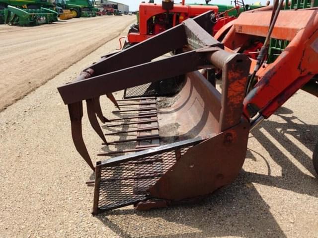 Image of John Deere 3010 equipment image 3