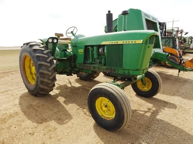 Image of John Deere 4010 equipment image 1