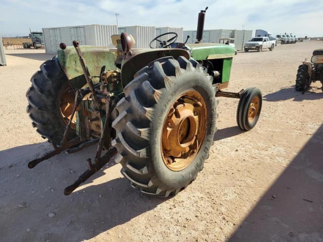 Image of John Deere 2010 equipment image 4