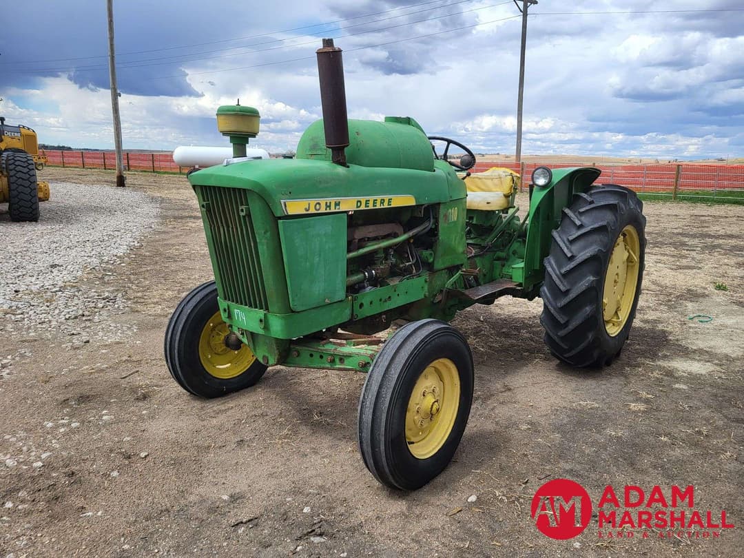 Image of John Deere 2010 Primary image