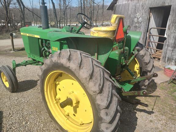 Image of John Deere 3010 equipment image 4