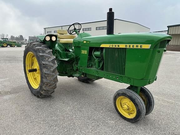 Image of John Deere 3010 equipment image 1