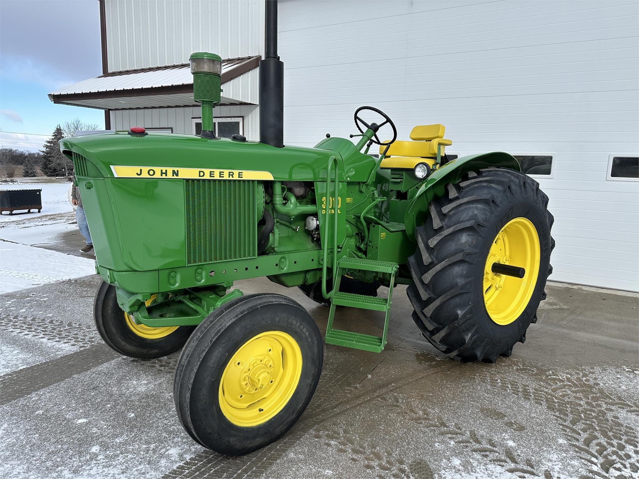 Main image John Deere 3010