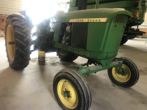 Image of John Deere 3010 Primary image