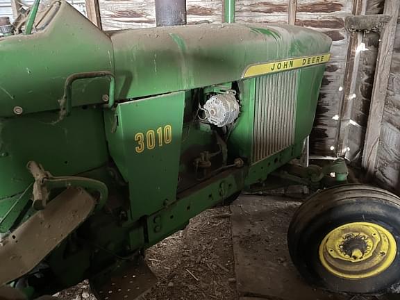 Image of John Deere 3010 equipment image 1