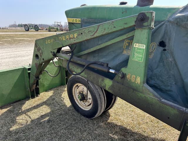Image of John Deere 3010 equipment image 4