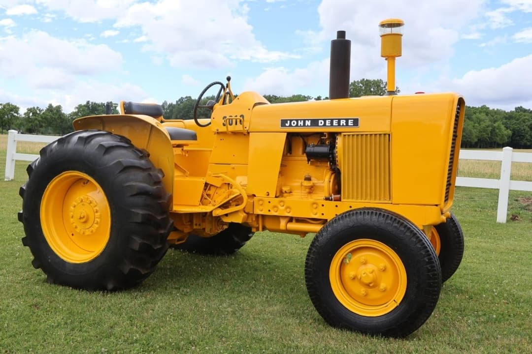 Image of John Deere 3010 Primary image
