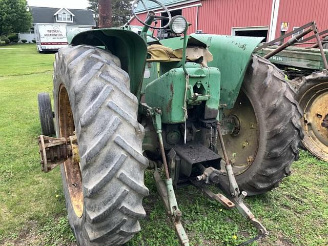 Image of John Deere 3010 equipment image 3