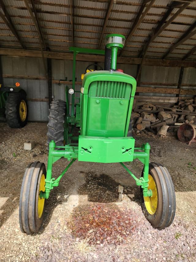 Image of John Deere 4010 equipment image 3