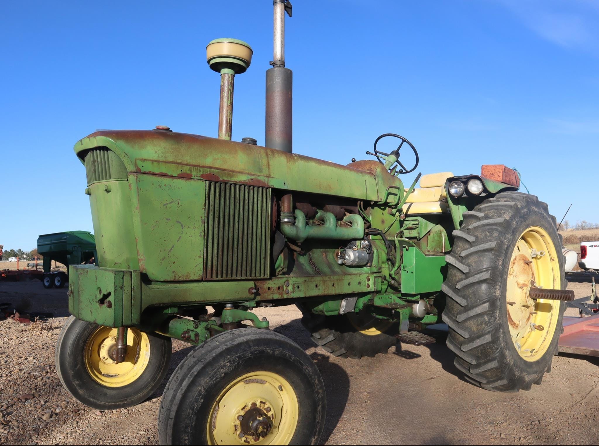 1961 John Deere 4010 Equipment Image0