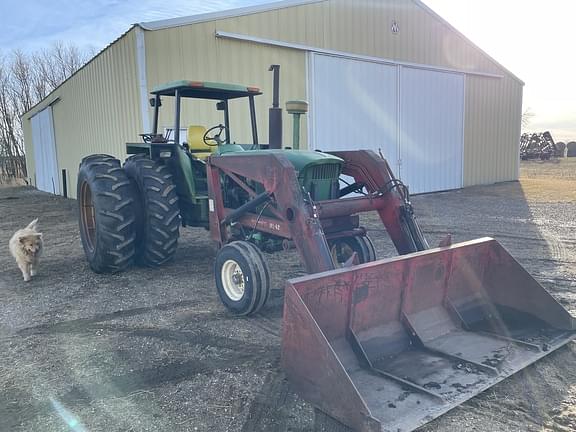 Image of John Deere 4010 equipment image 2