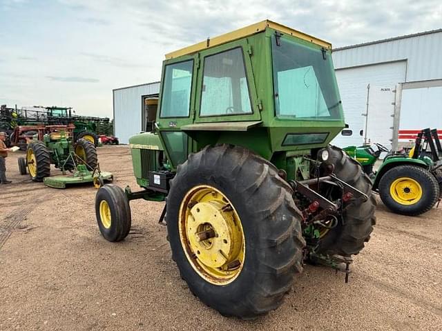 Image of John Deere 4010 equipment image 2