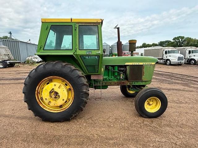 Image of John Deere 4010 equipment image 4