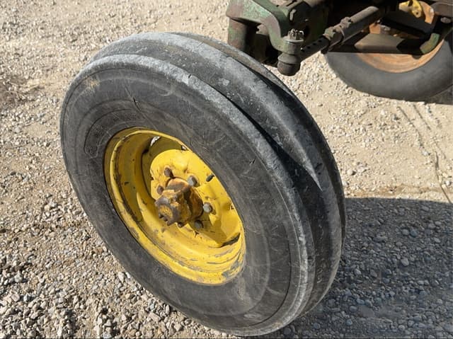 Image of John Deere 4010D equipment image 2