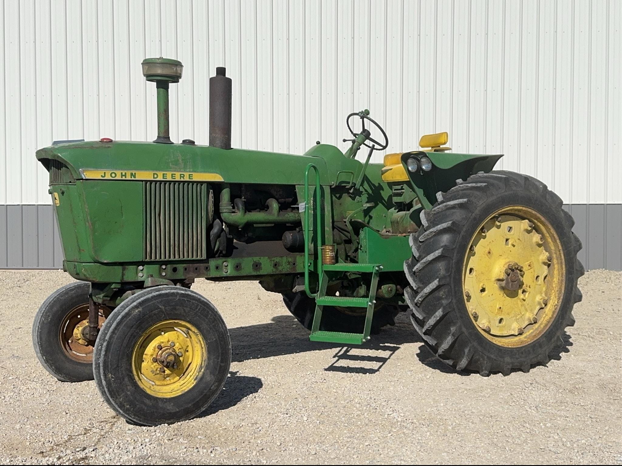 1961 John Deere 4010D Equipment Image0