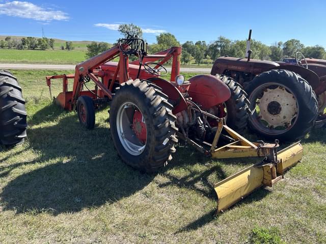 Image of Massey Ferguson 65 equipment image 4